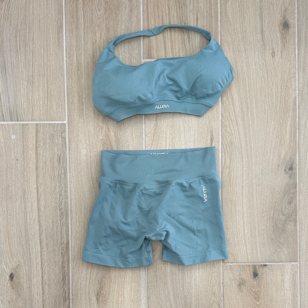 Sage Green Seamless Sports Bra & Bike Shorts Set